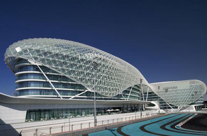 Hotel Yas Viceroy Abu Dhabi - logies & ontbijt Hotel Yas Viceroy Abu Dhabi - logies & ontbijt