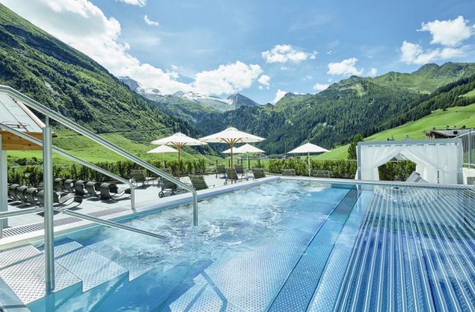 Hotel Berghof Crystal Spa & Sport