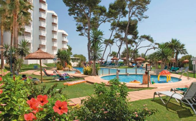Playa Esperanza Resort