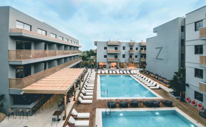 The Z Club - New Generation Hotel