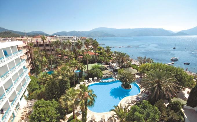 Tropical Beach Hotel