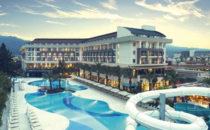 DoubleTree by Hilton Antalya