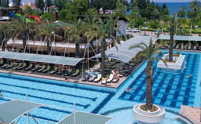 Hotel Crystal de Luxe Resort & Spa
