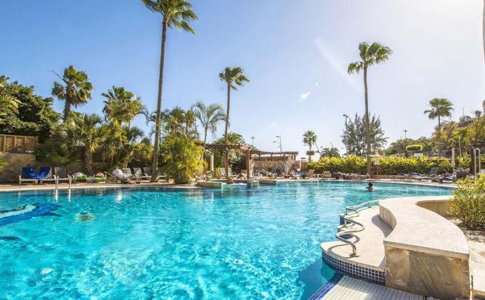 Hotel Corallium Dunamar - logies en ontbijt