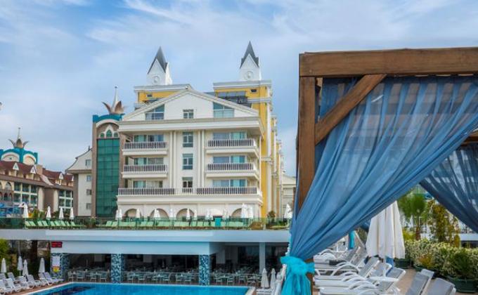 Hotel Dream World Resort & Spa