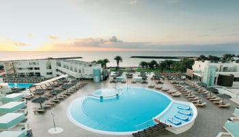 Hd Beach Resort & Spa