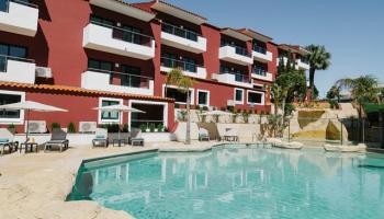 Topazio Vibe Beach Hotel & Apartments - Hotel logies en ontbijt