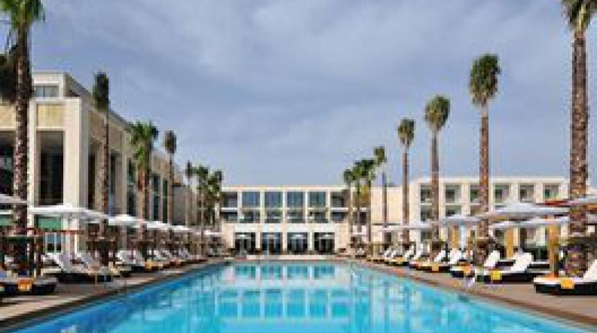 Hotel Tivoli Victória- inclusief privétransfer