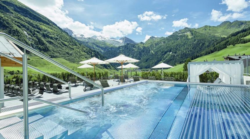 Hotel Berghof Crystal Spa & Sport