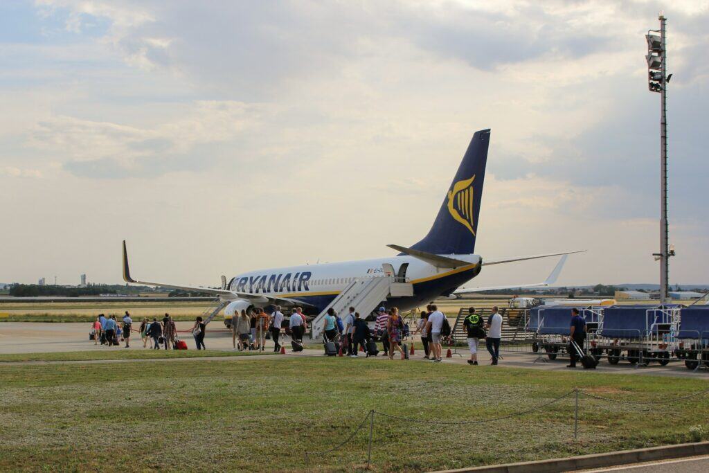 Waarom je geen Ryanair-vluchten meer vindt op Booking.com 1 marty sakin 152wl0u8qs8 unsplash