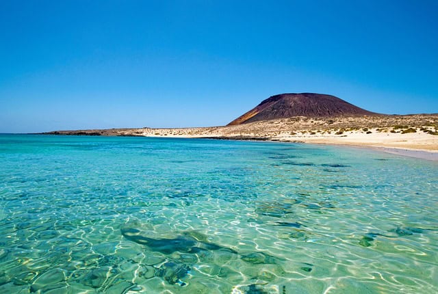 Met de auto op reis - 9 geweldige vakantiebestemmingen in Europa 9 playa francesca 2460286 640