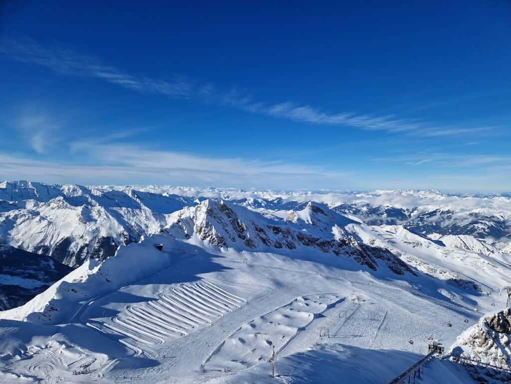 Wintermagie in de Duitse en Oostenrijkse Alpen: van sprookjeskastelen tot pistes met panorama’s 2 ski kaprun